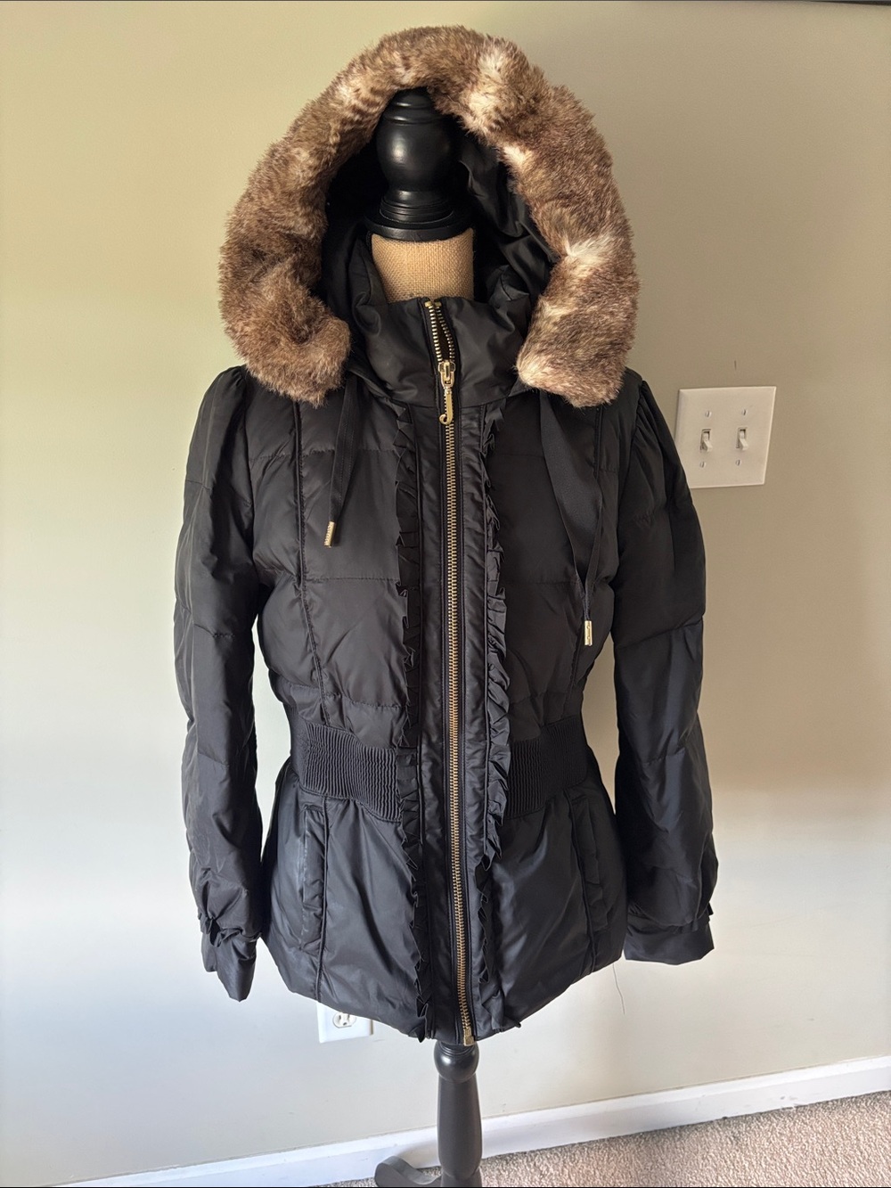 Vintage Juicy Couture Black Hooded Puffer Down Coat with Faux Fur Trim size XL